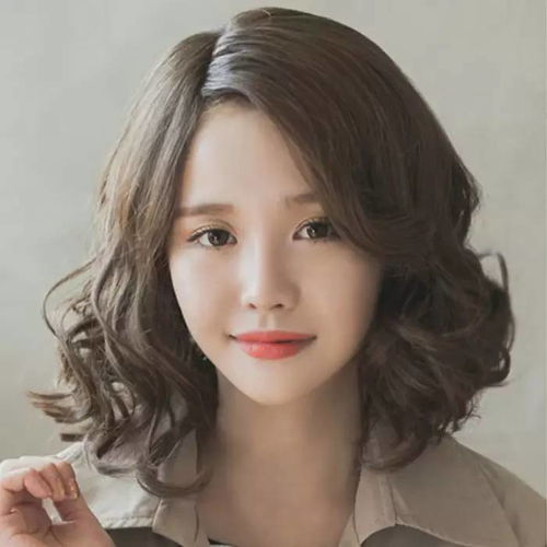 今年還燙大波浪就土爆了,現流行這種 減齡 款, 燙完年輕10歲