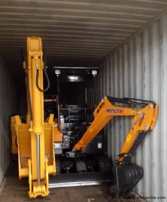 恒特重工HT21微型挖掘機(jī)出口至迪拜_馬斯客工程機(jī)械網(wǎng)